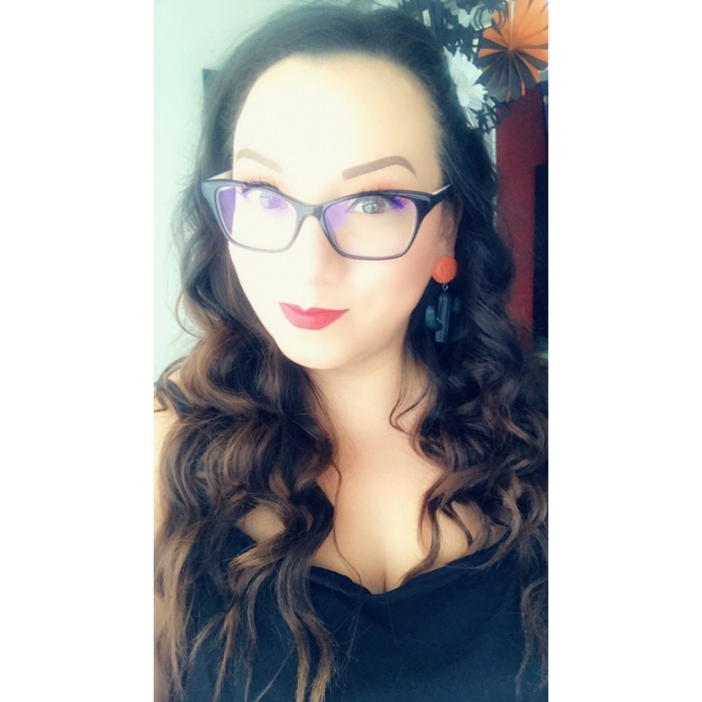 Meet your Posher, Lea